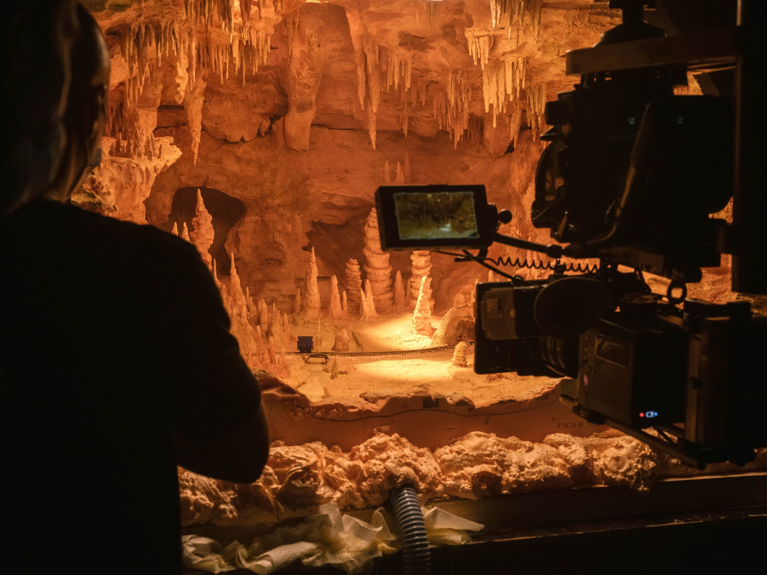 ANNIE'S / CHEESE CAVE MINIATURE